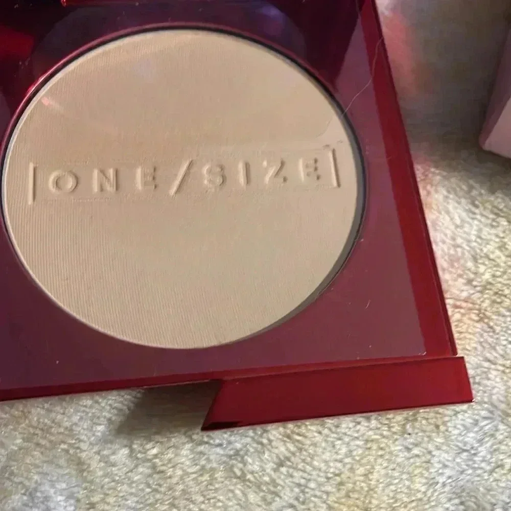 One size turn up the base versatile foundation powder